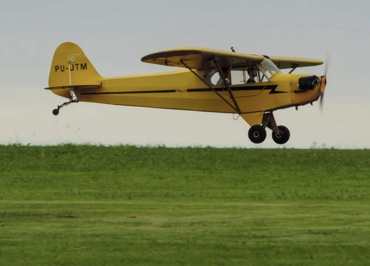 Aeronave Pauslistinha CAP-4 tem formado diversas gerações de pilotos