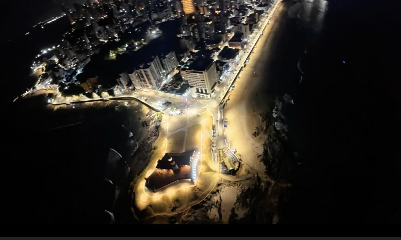 DESAFIO DO VOO NOTURNO DE WINGSUIT